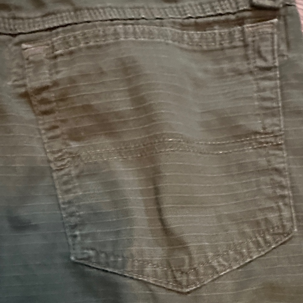 Wrangler Men's Dark Green Cargo Pants - Picture 9 of 9